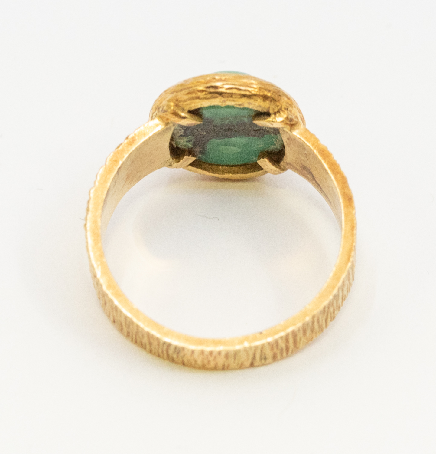 A turquoise 18ct gold ring, comprising an oval turquoise set to a bark textured band,width approx - Image 2 of 2