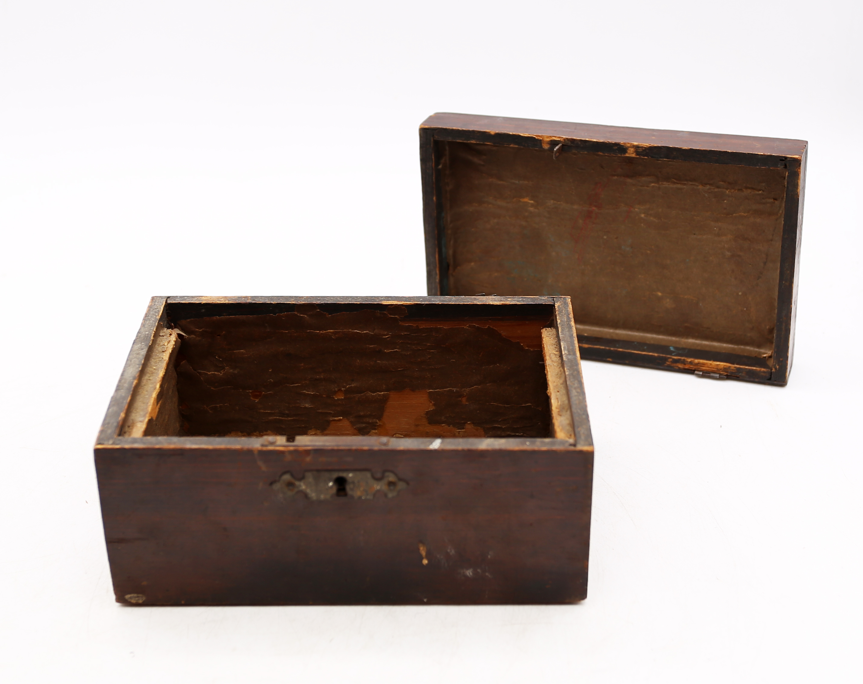 Three mahogany 19th Century trinket boxes. - Bild 7 aus 8