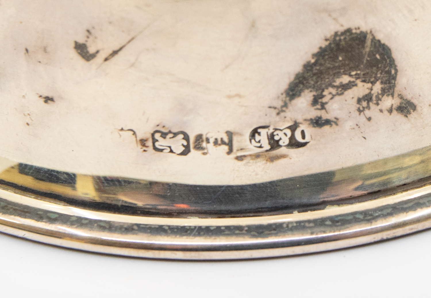 An early to mid 20th century circular silver bowl, plain design, engraved "Susan Mary", hallmarked - Image 2 of 2