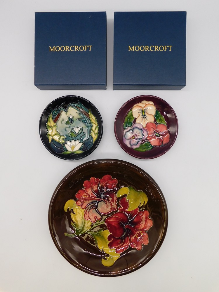 A Moorcroft Lamia design Coaster , designed by Rachel Bishop together with a Moorcroft Pansy - Image 2 of 3