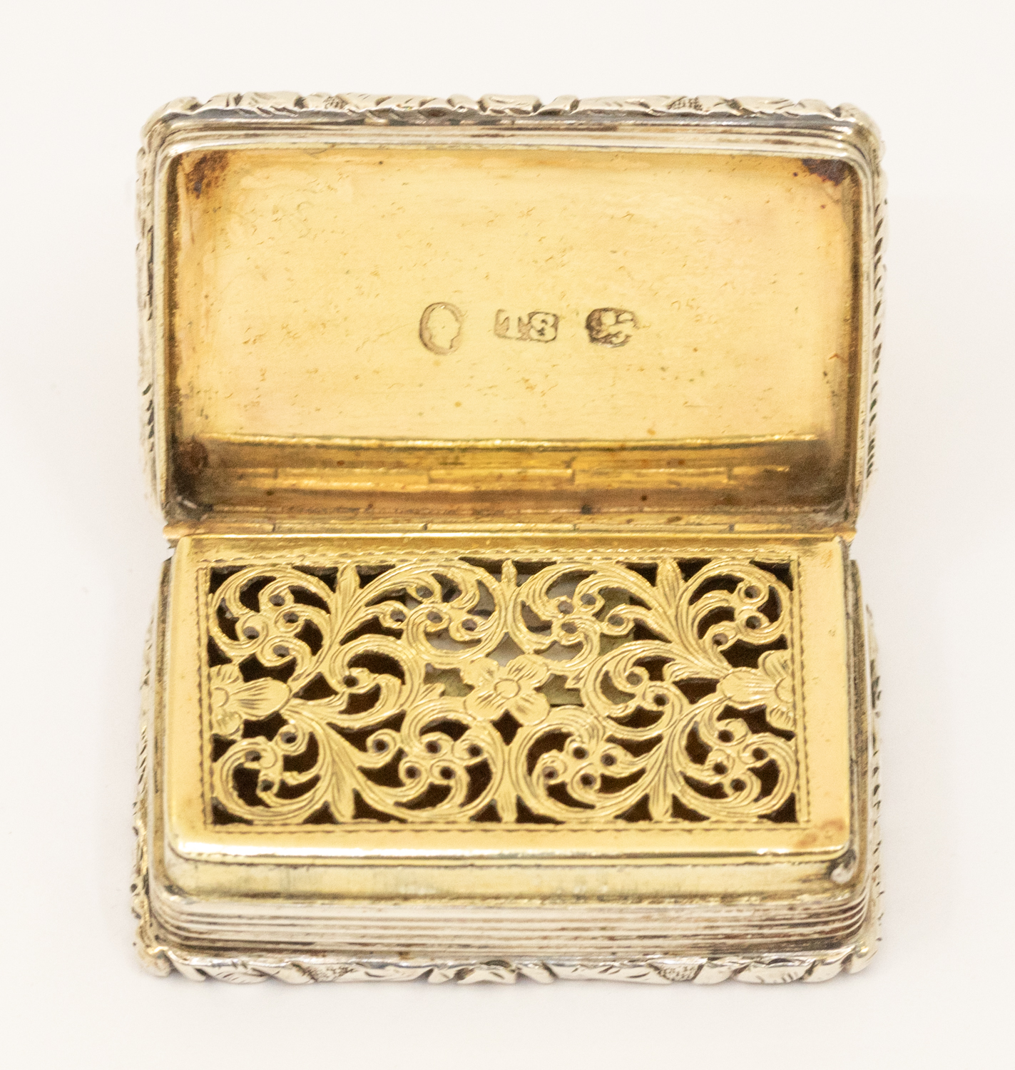 A William IV silver vinaigrette, engine turned body, the cover with rectangular cartouche engraved - Image 2 of 2