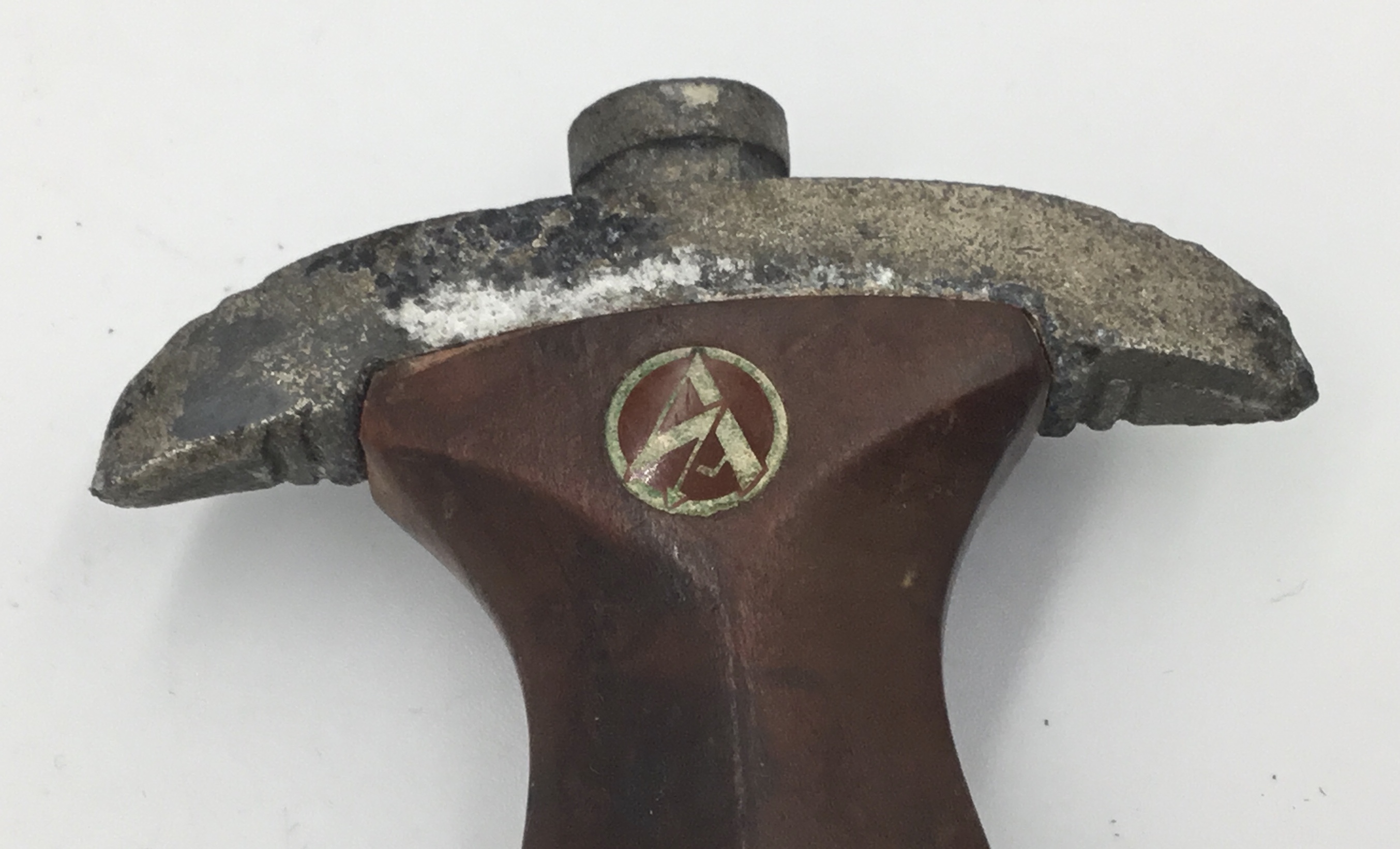 A WW2 era 1939 dated German SA dagger, with scabbard. Marked M7/94 at the ricasso for Gebrüder Bell. - Image 8 of 12