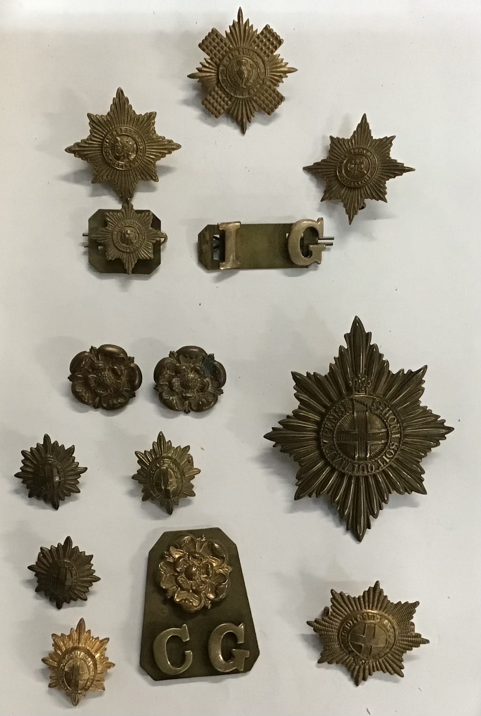 Collection of British Army Guards Uniform badges, includes First Life Guards, Grenadier Guards, - Image 2 of 3