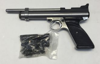 Crosman Mod 2240 Co2 air pistol with some spares. Good condition and fully working. No serial number