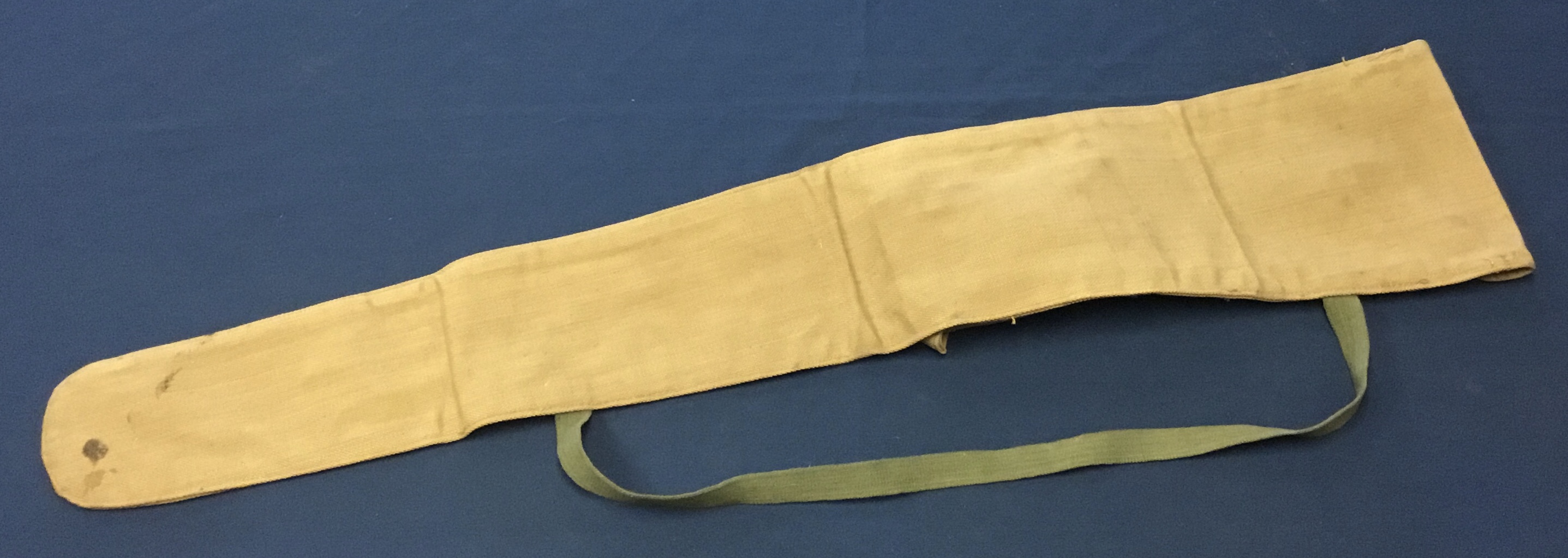 A WW2 era Lee Enfield webbing rifle bag, dated 1942, with the manufactures stamp for M&S Ltd M/C and - Bild 4 aus 13
