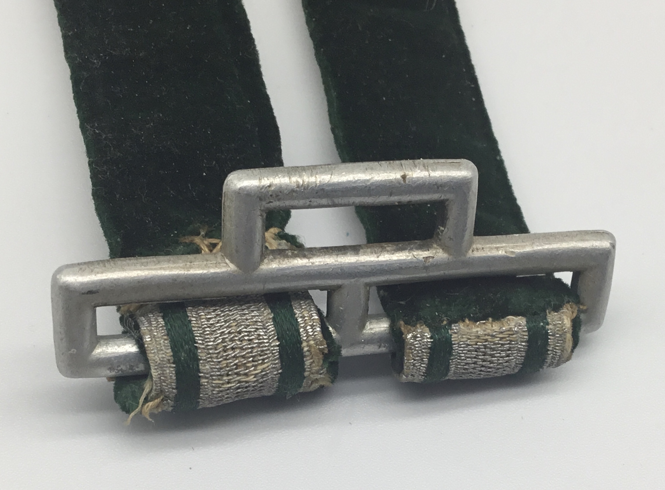 A nice set of WW2 era German Land Customs Dagger Straps. Aluminium alloy metal furnishings, with - Image 8 of 8