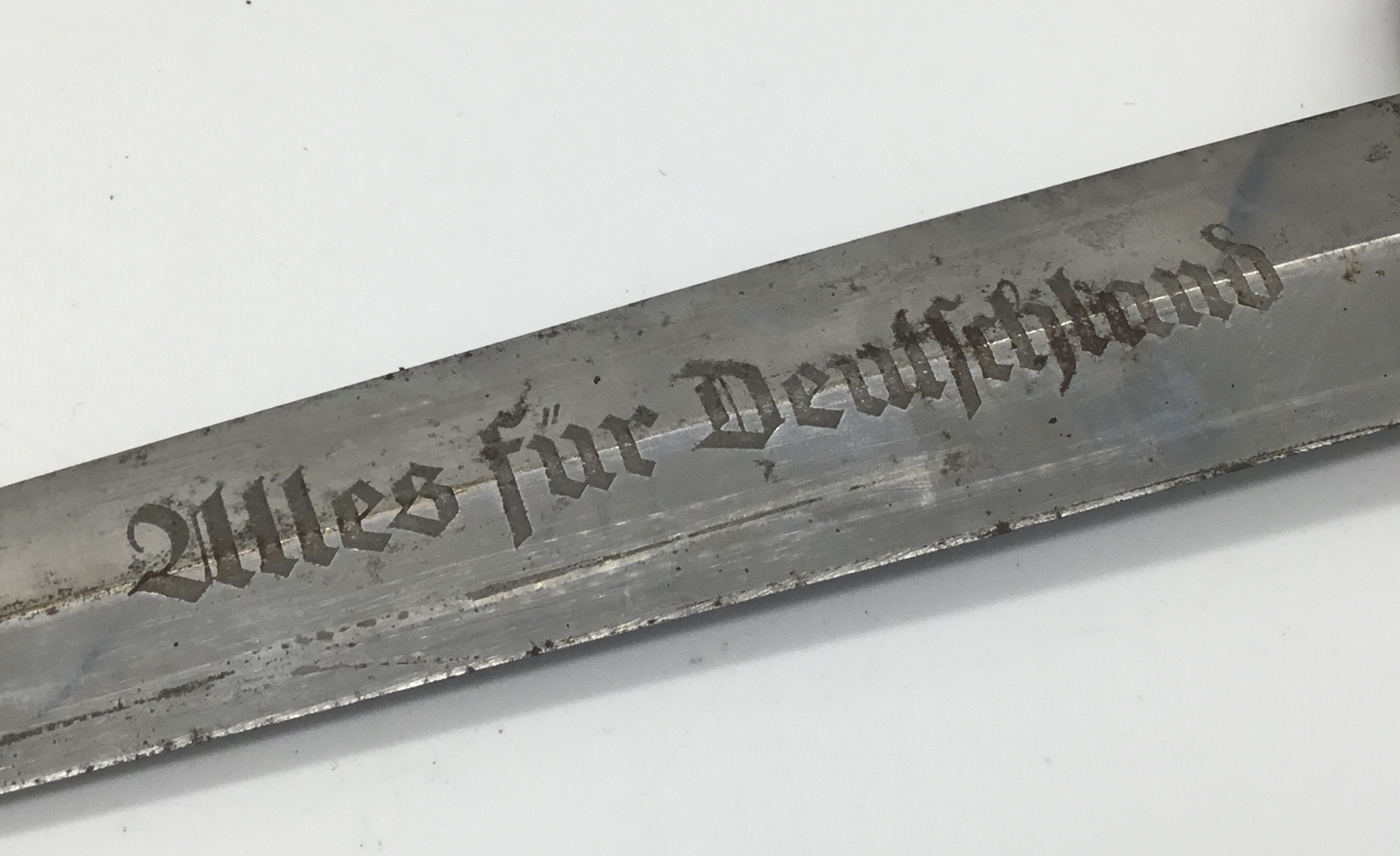 A WW2 era 1939 dated German SA dagger, with scabbard. Marked M7/94 at the ricasso for Gebrüder Bell. - Image 7 of 12