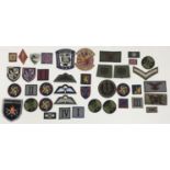 A large and varied selection of embroidered / printed military patches. Mostly modern British