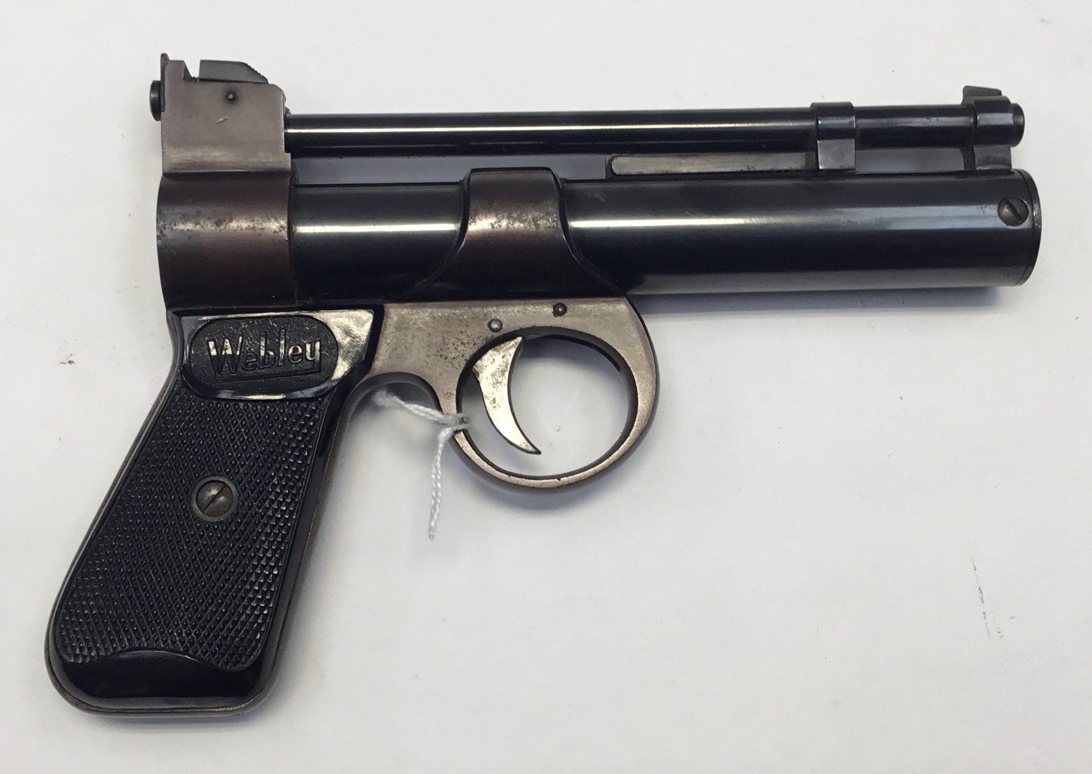 ‘Plum' colour Webley Junior over-lever air pistol in .177 with original box. This item is an example - Image 3 of 3