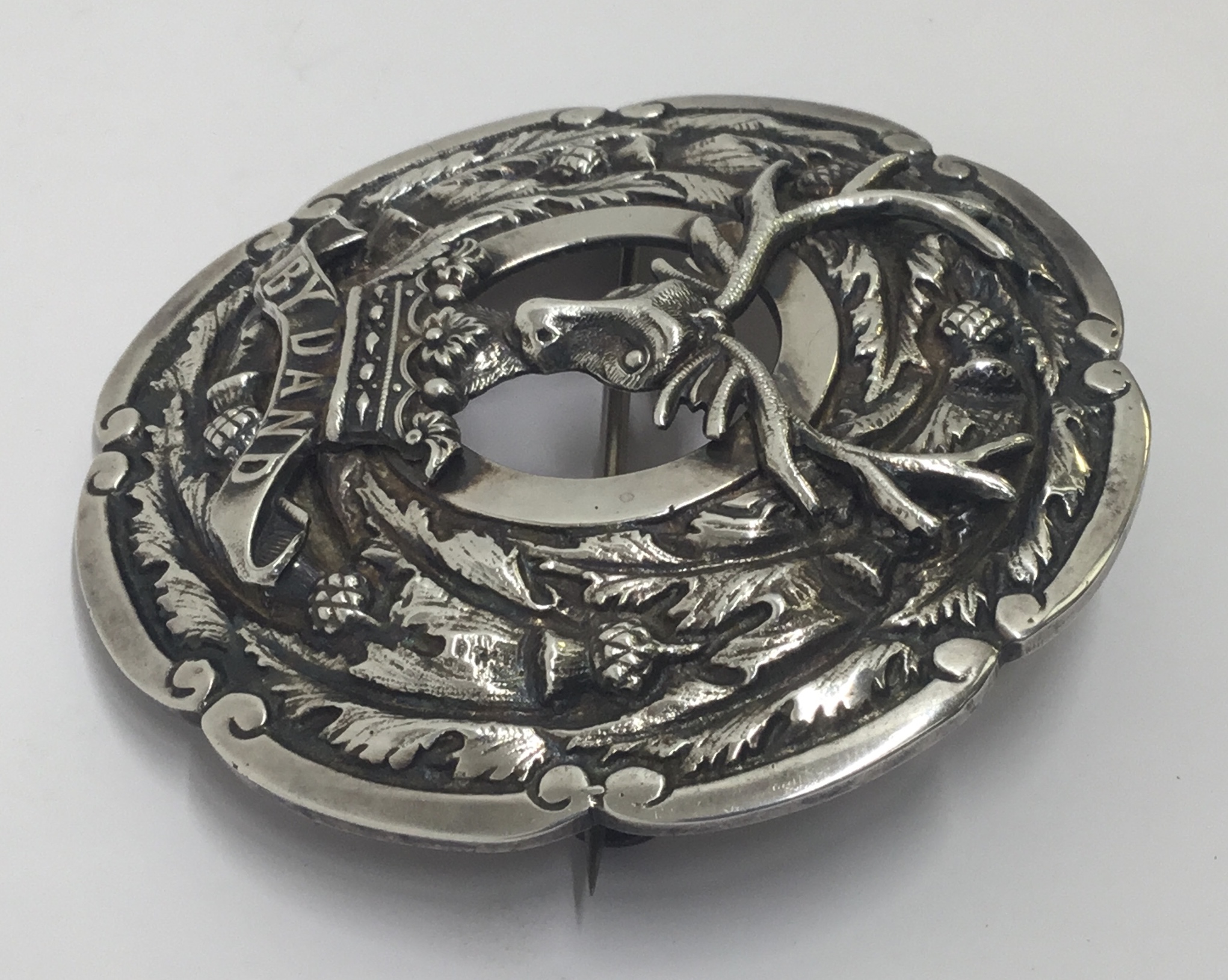A good quality and heavy gauge, cast silvered (or possibly unmarked solid silver) Gordon Highlanders - Image 4 of 4