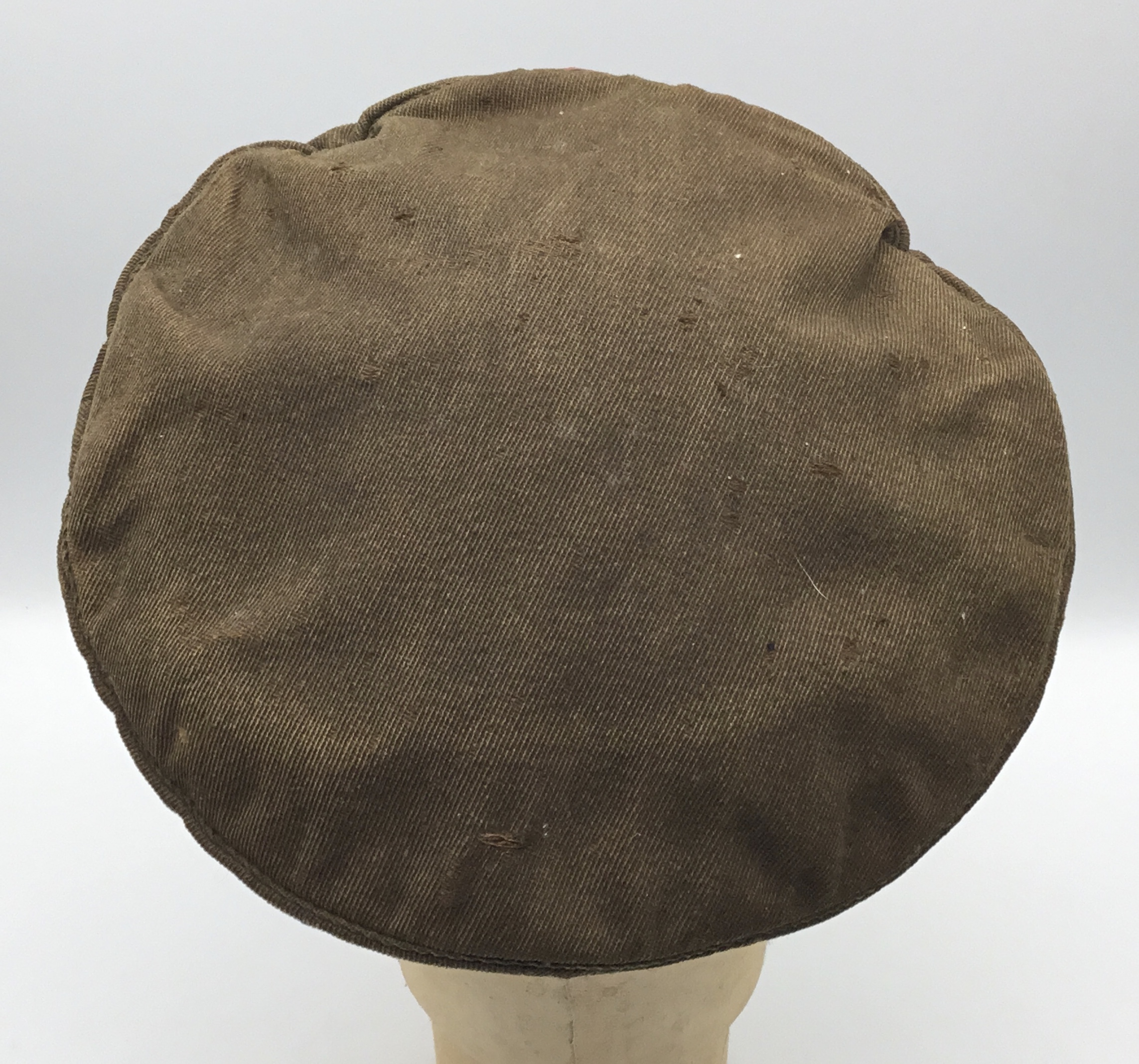 A rare WW1 era RFC / RAF other rank’s khaki peaked cap, including the seldom seen first pattern - Image 7 of 18