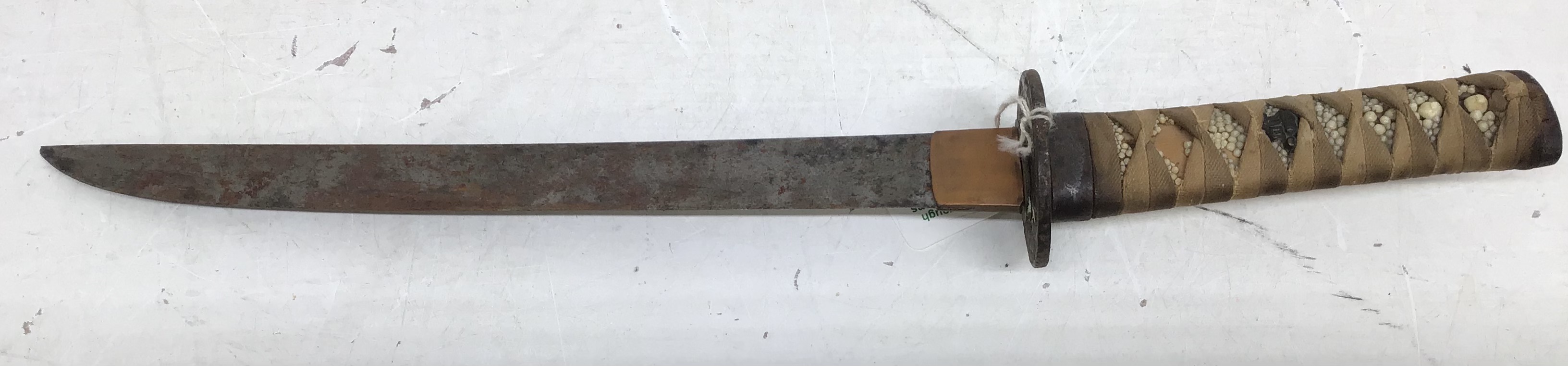 A Japanese Tanto Dagger with Period imitation Katana with heavy metal blade. Tanto Dagger has - Image 4 of 10