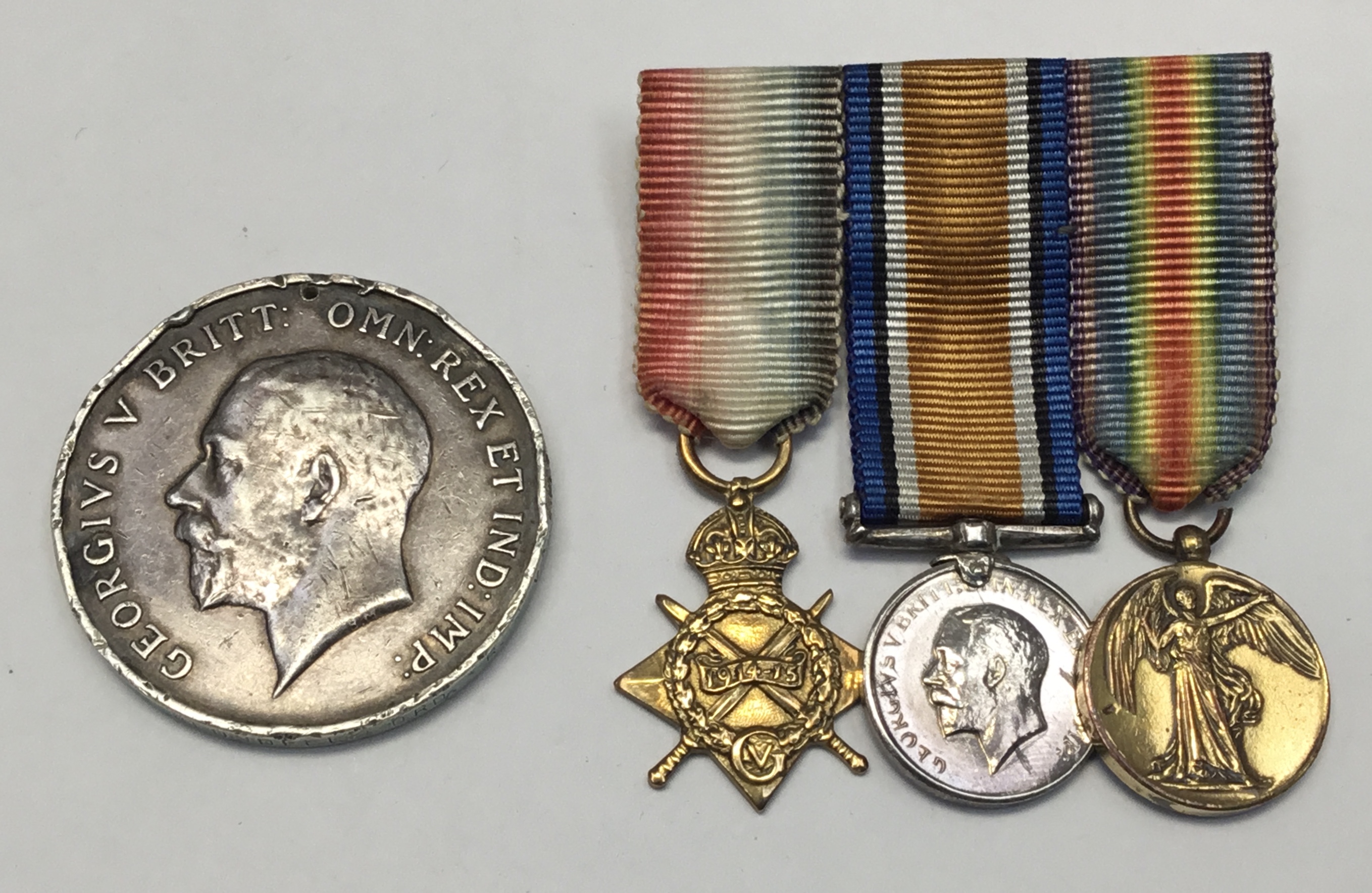 A WW2 British War Medal (disc only), awarded to M.Z.2709 Ord Thomas Blundell of the Royal Navy