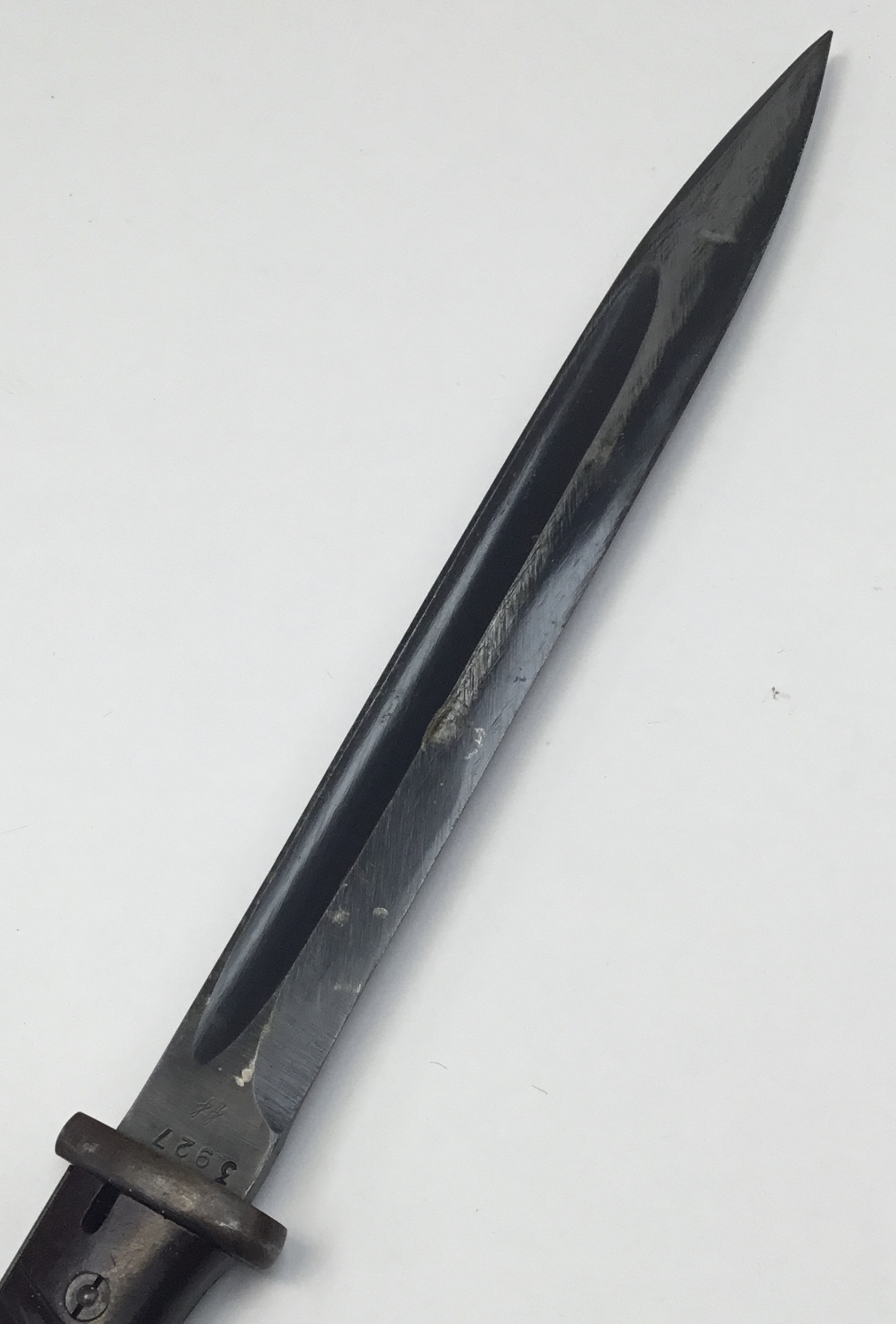 WW2 1943 dated K98 bayonet, with matched numbers to bayonet and scabbard. Of standard form, with - Image 8 of 8
