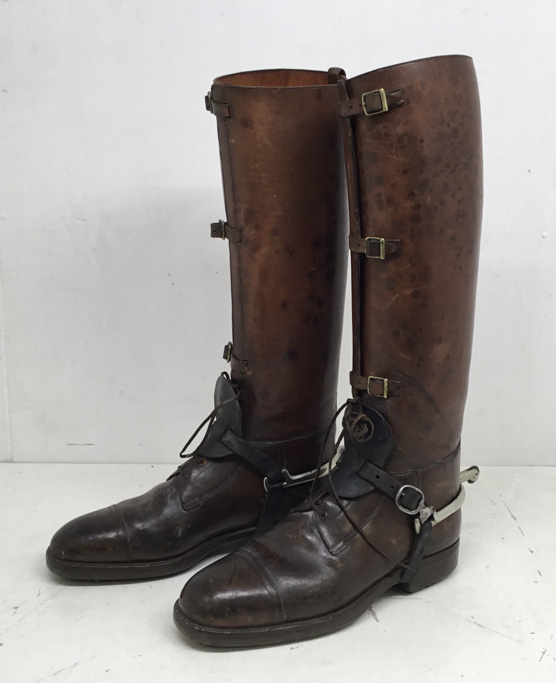 A fine quality pair of WW1 cavalry officers riding boots, by repute, once worn by the Canadian - Bild 4 aus 13