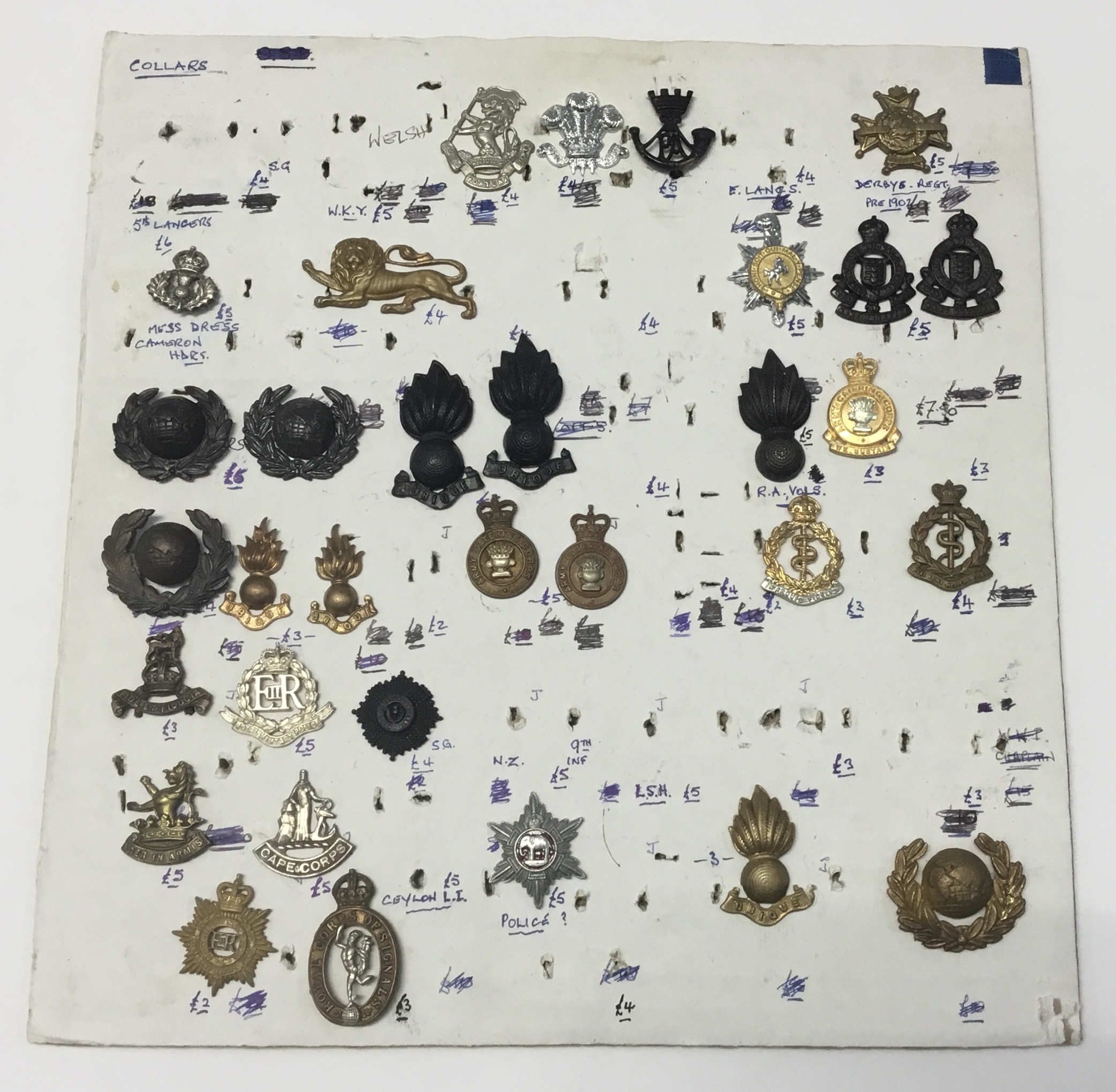 A selection of British military cap badges, and collar badges. Comprising of volunteer battalions, - Image 4 of 5