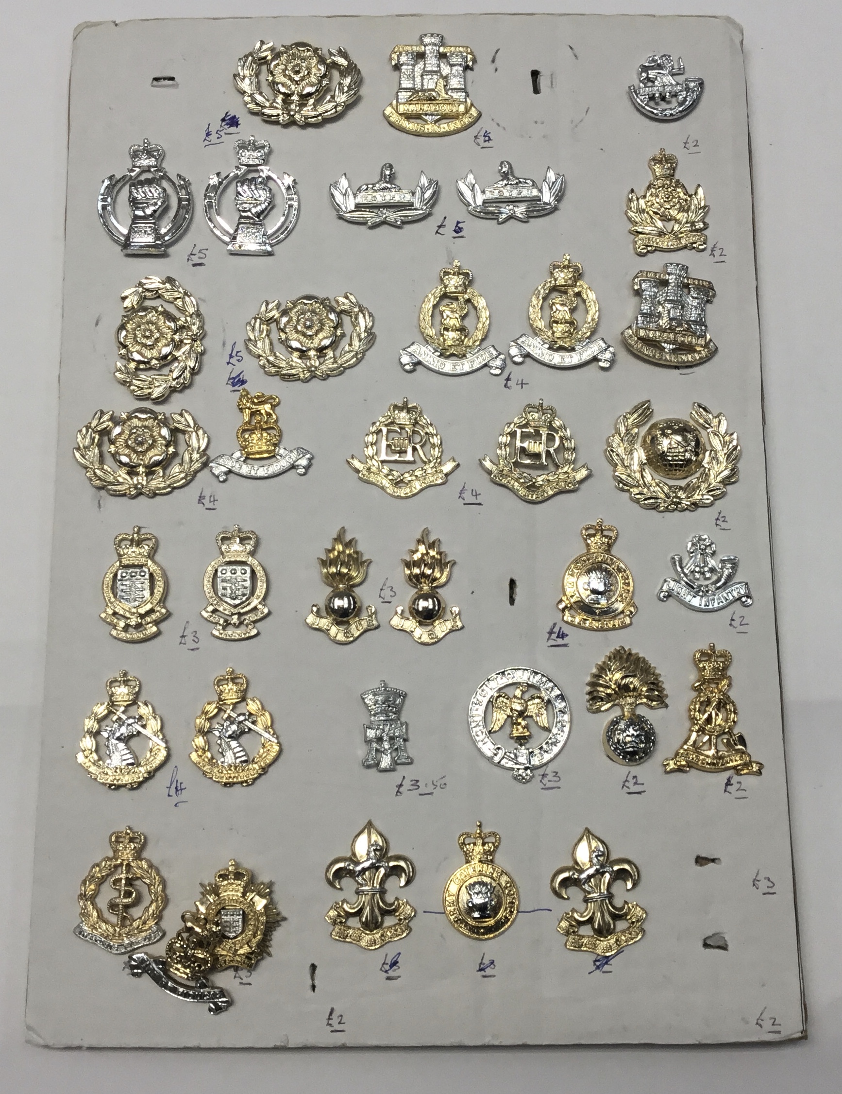 A selection of British military cap badges, and collar badges. Comprising of volunteer battalions, - Image 5 of 5