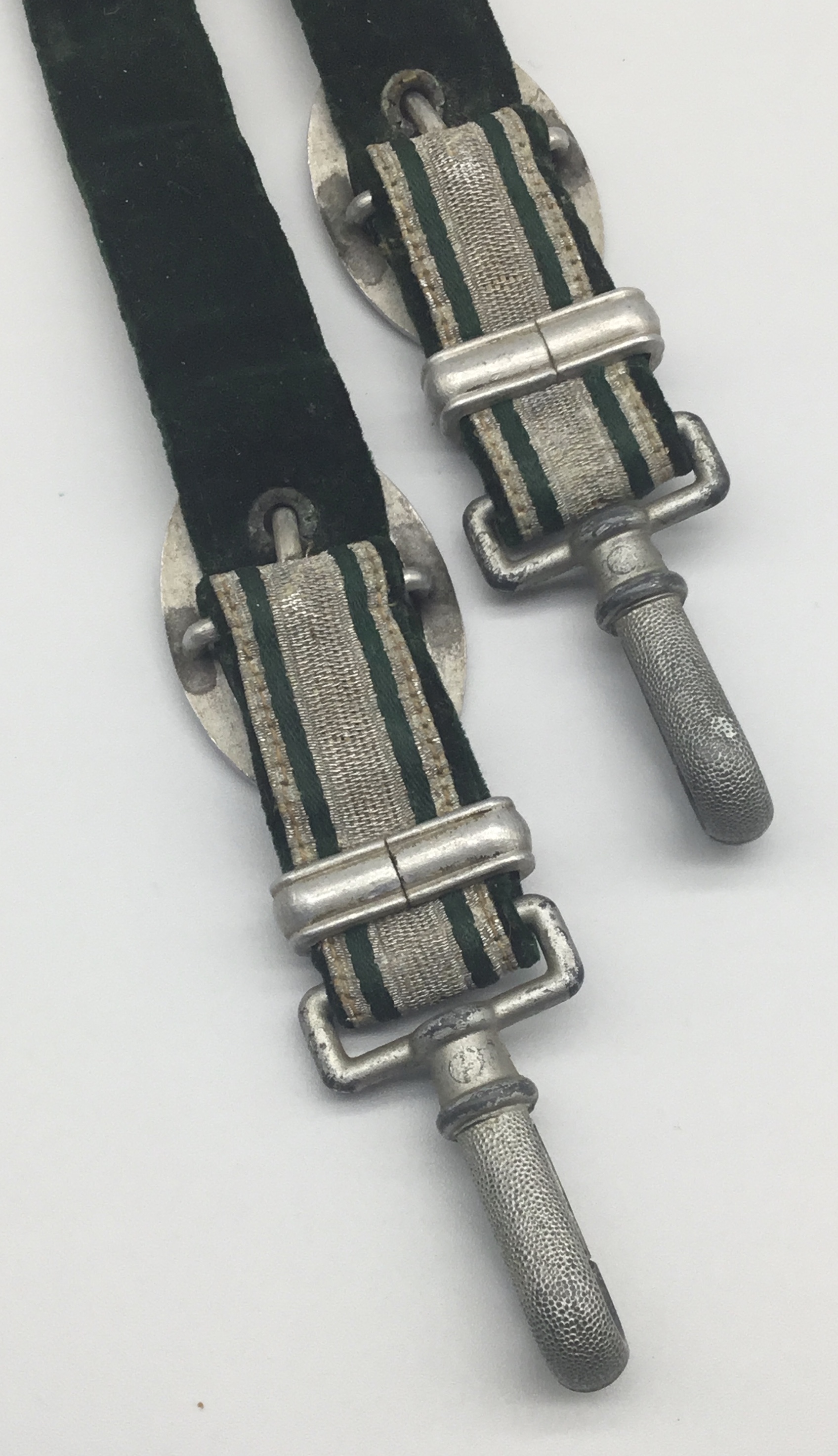A nice set of WW2 era German Land Customs Dagger Straps. Aluminium alloy metal furnishings, with - Image 7 of 8