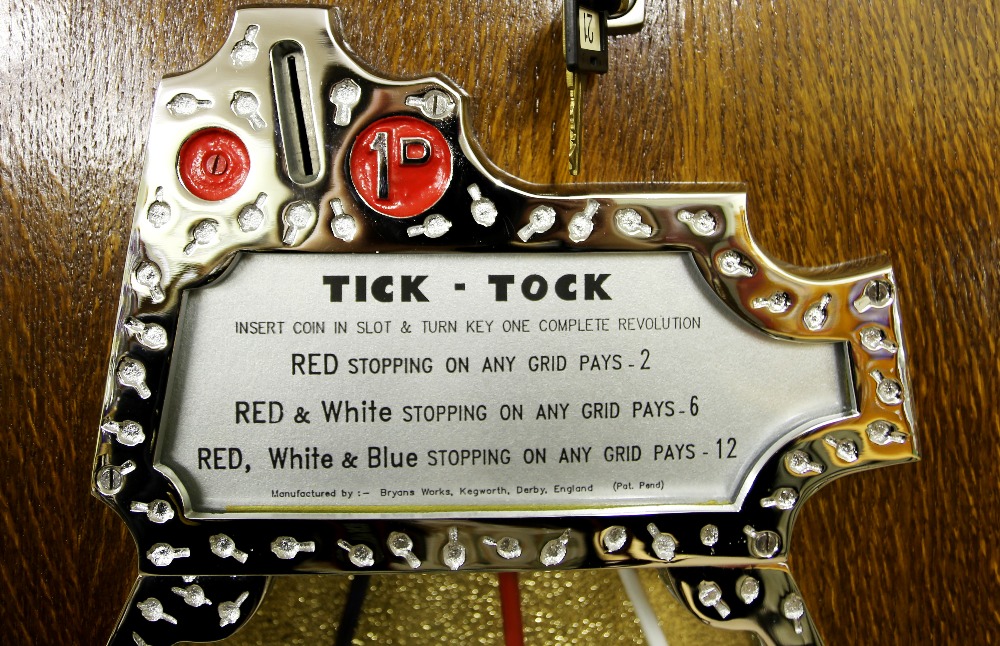Bryans Works Tick Tock 1962 Pendulum Game. The Tick Tock was a more cost-effective version of the - Image 3 of 7