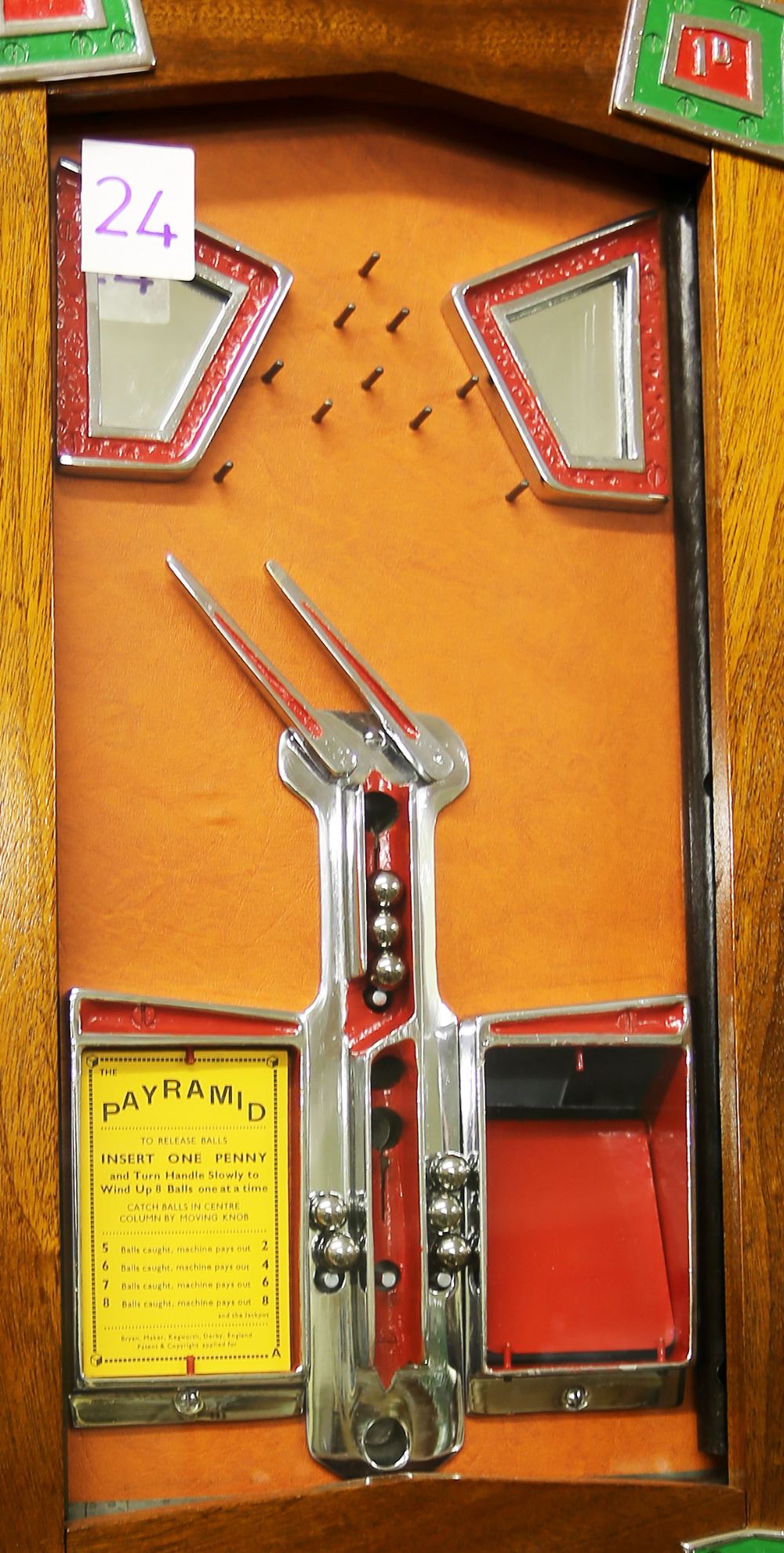 Bryans Works Payramid 1992 Skill Ball Catch Machine. The 'Payramid' was introduced in 1934 and - Image 4 of 8