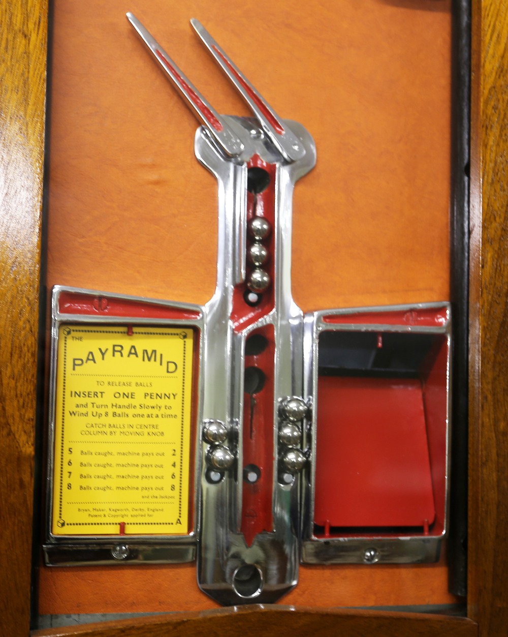 Bryans Works Payramid 1992 Skill Ball Catch Machine. The 'Payramid' was introduced in 1934 and - Image 5 of 8