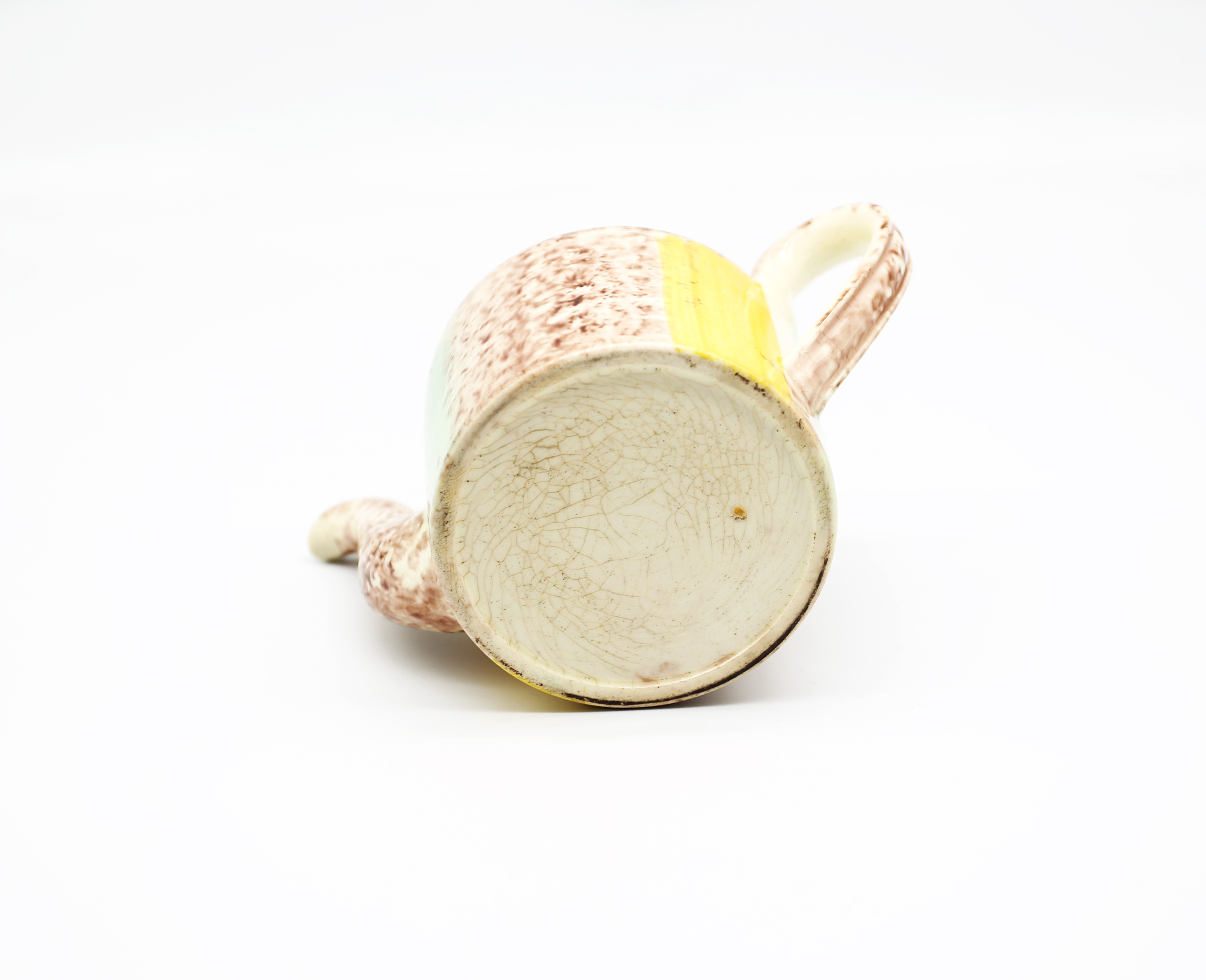 A small cylindrical Whieldon style teapot and cover, sponge decorated in brown, yellow and green - Image 17 of 17