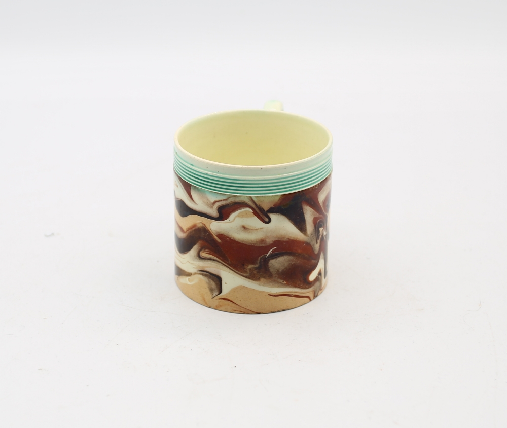 A small creamware cylindrical coffee can, with coloured marbled decoration, with a green ribbed band - Image 4 of 7