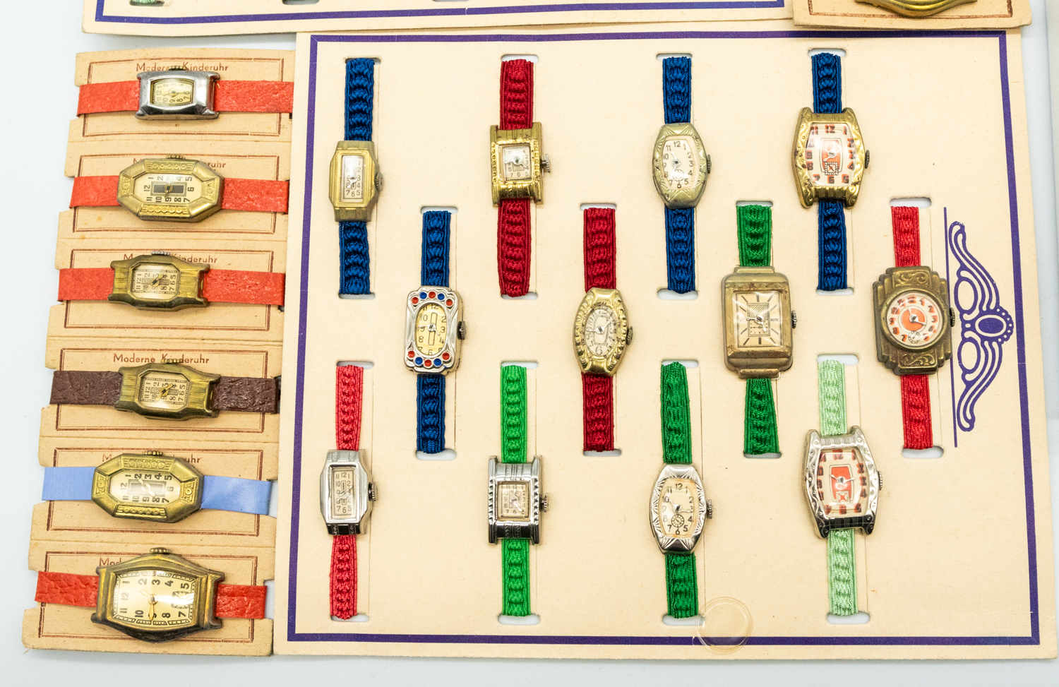 A collection of vintage wristwatches to include two cased 'Swatch' watches, quartz movements, - Bild 2 aus 2
