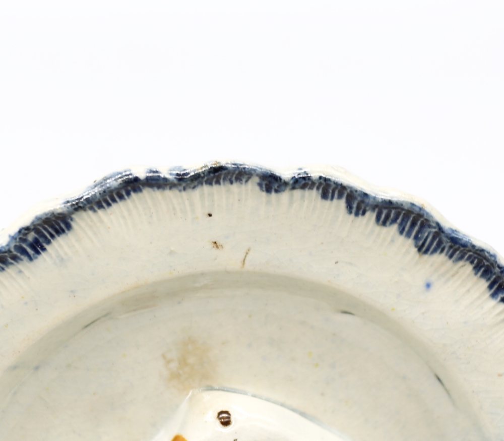 A pearlware ‘Toy’ round plate with a goose moulded in the centre with a blue feathered border. - Image 4 of 12