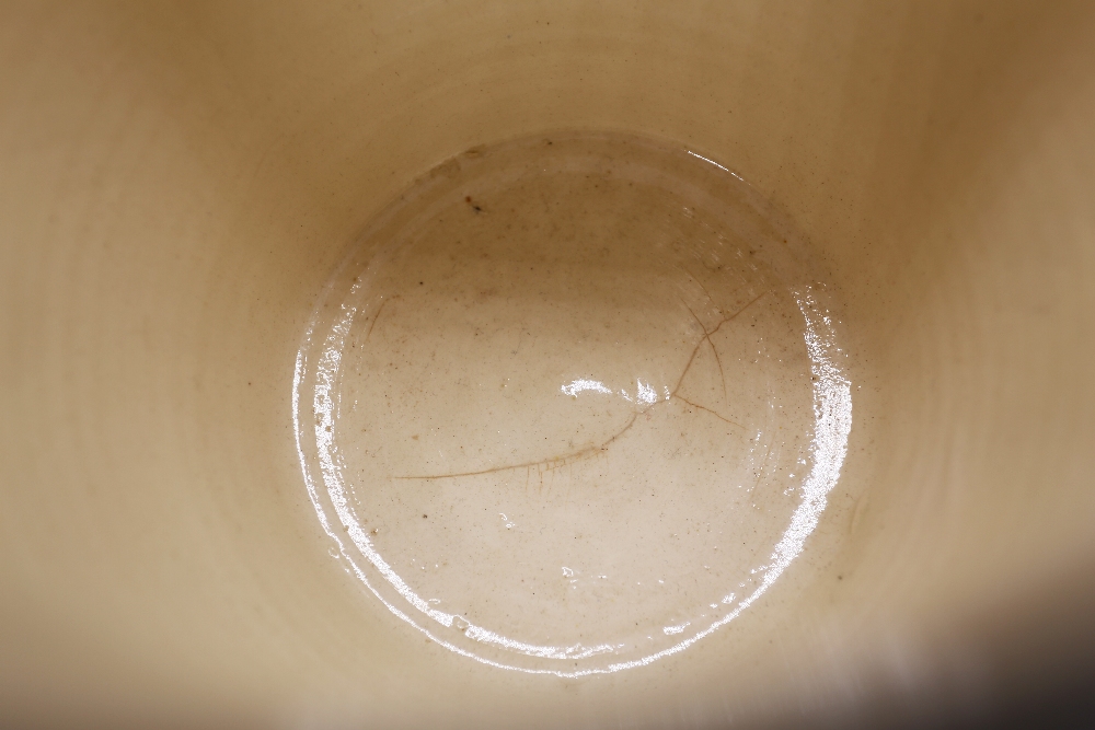 A Sunderland large creamware jug, depicting  ‘A West View of the Iron Bridge over the Wear’ to one - Bild 11 aus 18