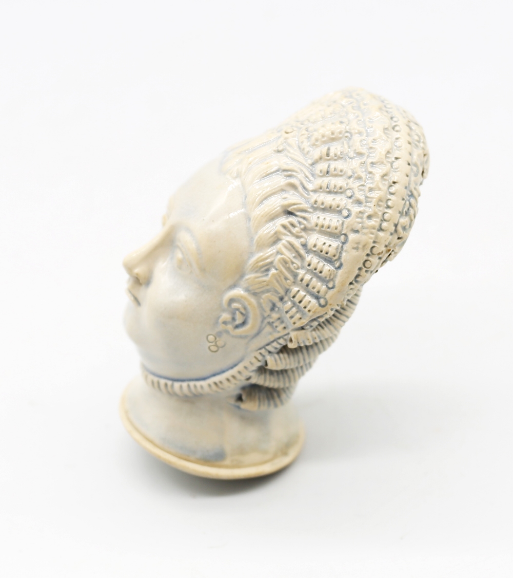 A pearlware Bonbonniere modelled as the head of Queen Charlotte, with original screw cover.  Circa - Image 4 of 10
