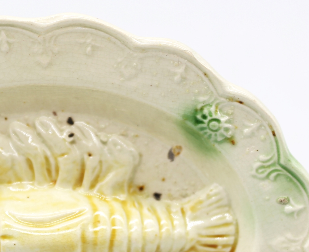 A creamware ‘Toy’ oval platter with a lobster moulded to the centre and a moulded border with - Image 3 of 7