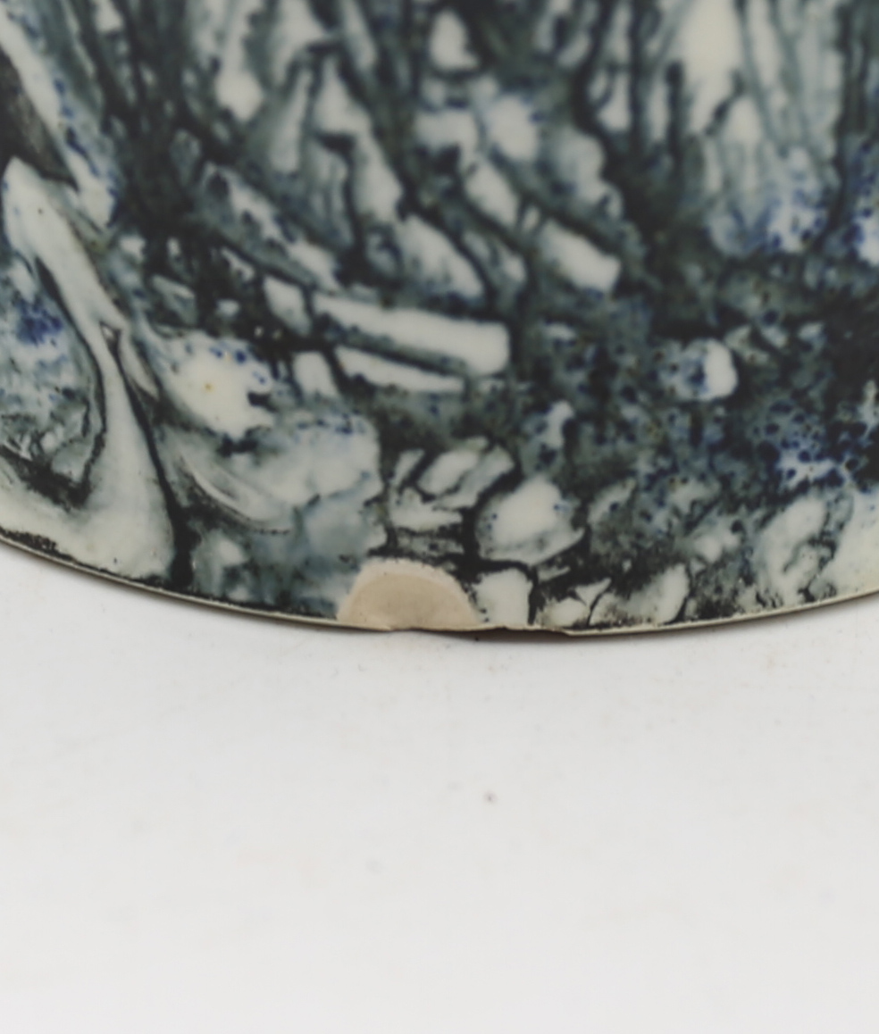 A  creamware Mocha mug, cream ground with blue/grey feathered trees, with a black band to the top - Bild 6 aus 8