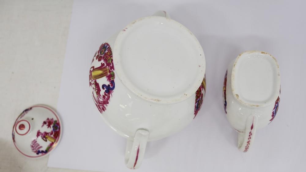 A small collection of 19th century pink lustre tea cups and saucers, teapot, milk jug and slop bowl. - Bild 11 aus 11