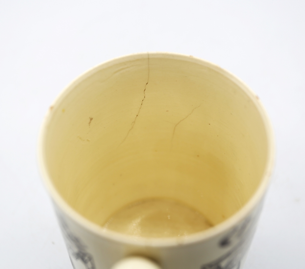 A small Leeds creamware mug with Masonic engravings.  Circa 1780-1800. Size 9.5cm high  Condition. - Bild 6 aus 14