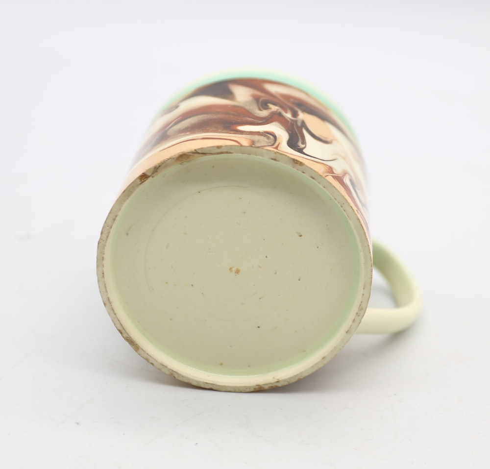 A small creamware cylindrical coffee can, with coloured marbled decoration, with a green ribbed band - Image 7 of 7