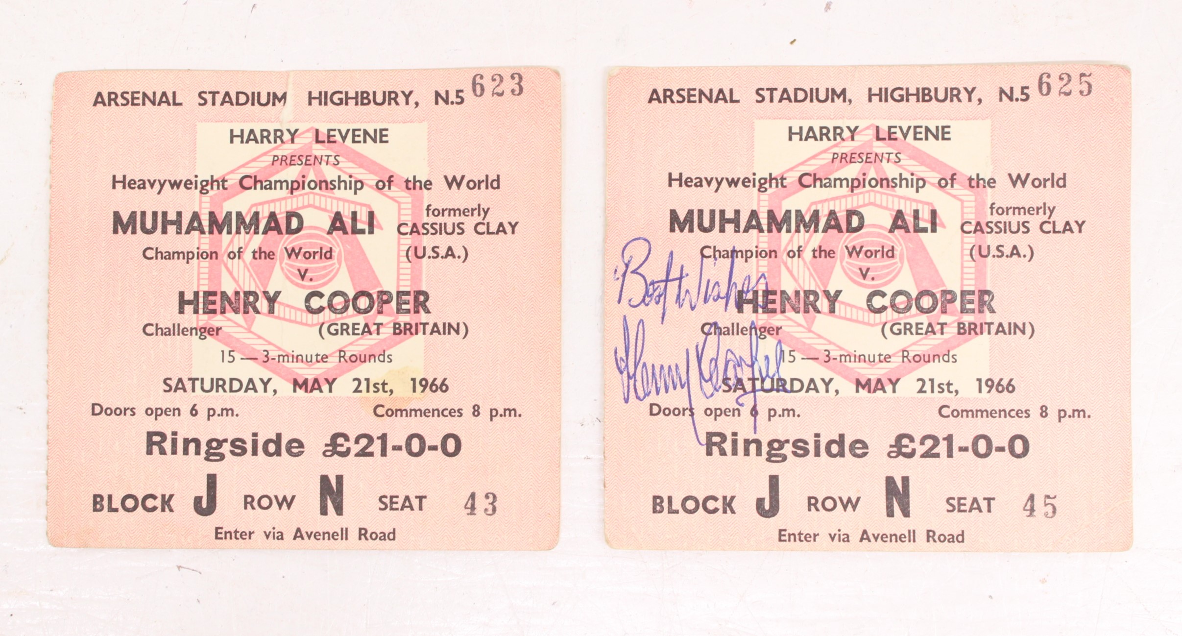 Boxing: A pair of Muhammad Ali v. Henry Cooper, 21st May 1966, Arsenal Stadium, Highbury, Ringside