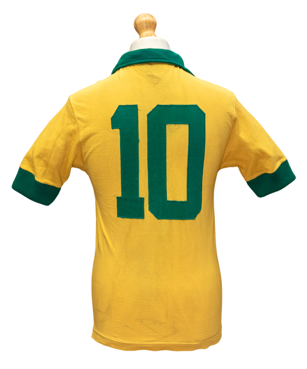 Brazil: A Brazil, match worn football shirt, worn by Pelé in 1969, fixture unknown. Athleta shirt, - Image 3 of 6