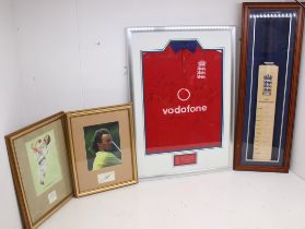 Sporting: A collection of assorted signed sporting memorabilia to include: an Ashes Winning Team