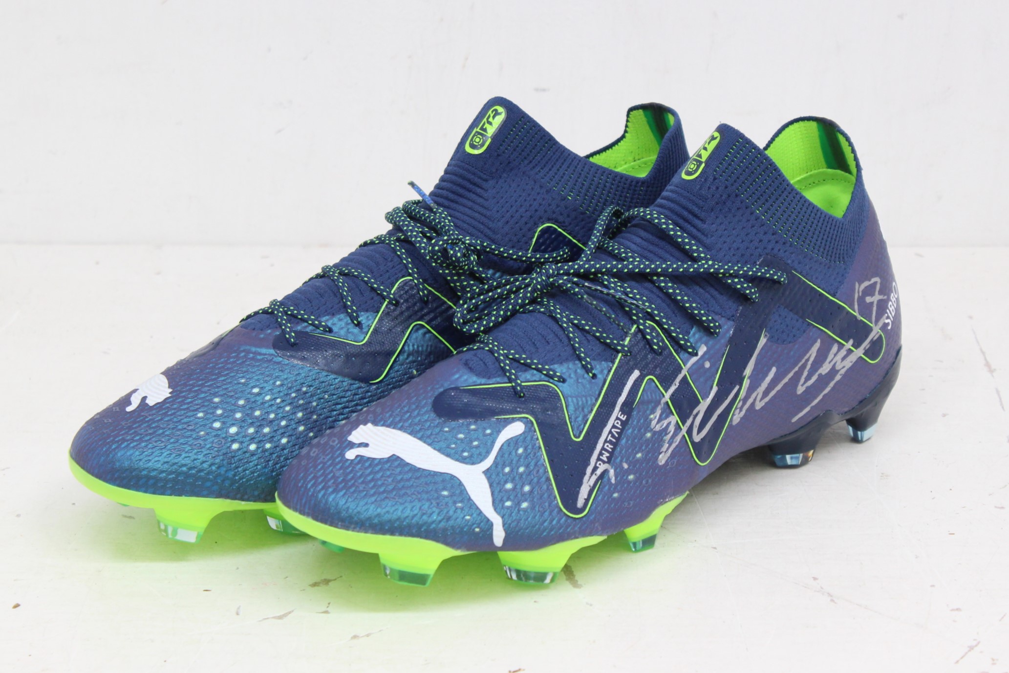 Derby County: A pair of signed Puma football boots, personalised for Louie Sibley, and signed by