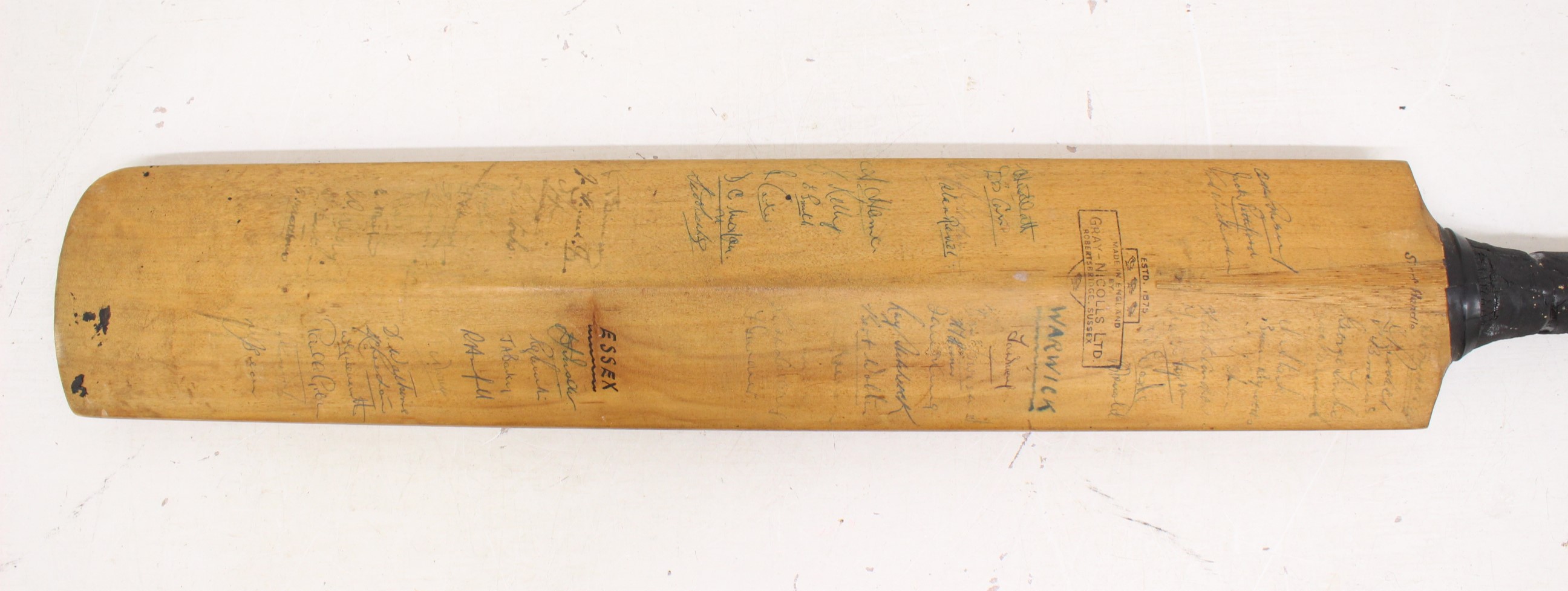 Cricket: A signed Gray-Nicolls Ltd cricket bat. Signed by a selection of 1950s cricketers - Image 2 of 3
