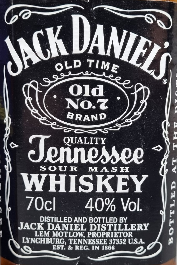 2 Bottles North American Whiskey to include: Crown Royal Canadian Whiskey Jack Daniels Old No7 - Image 3 of 3