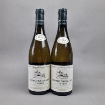 2 Bottles Domaine Christian Moreau to include: Domaine Christian Moreau Les Clos 2004 Chablis