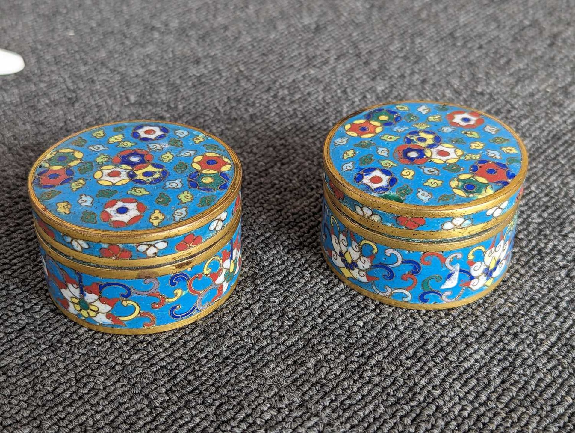 SET OF CLOISONNE BOXES - Image 5 of 15