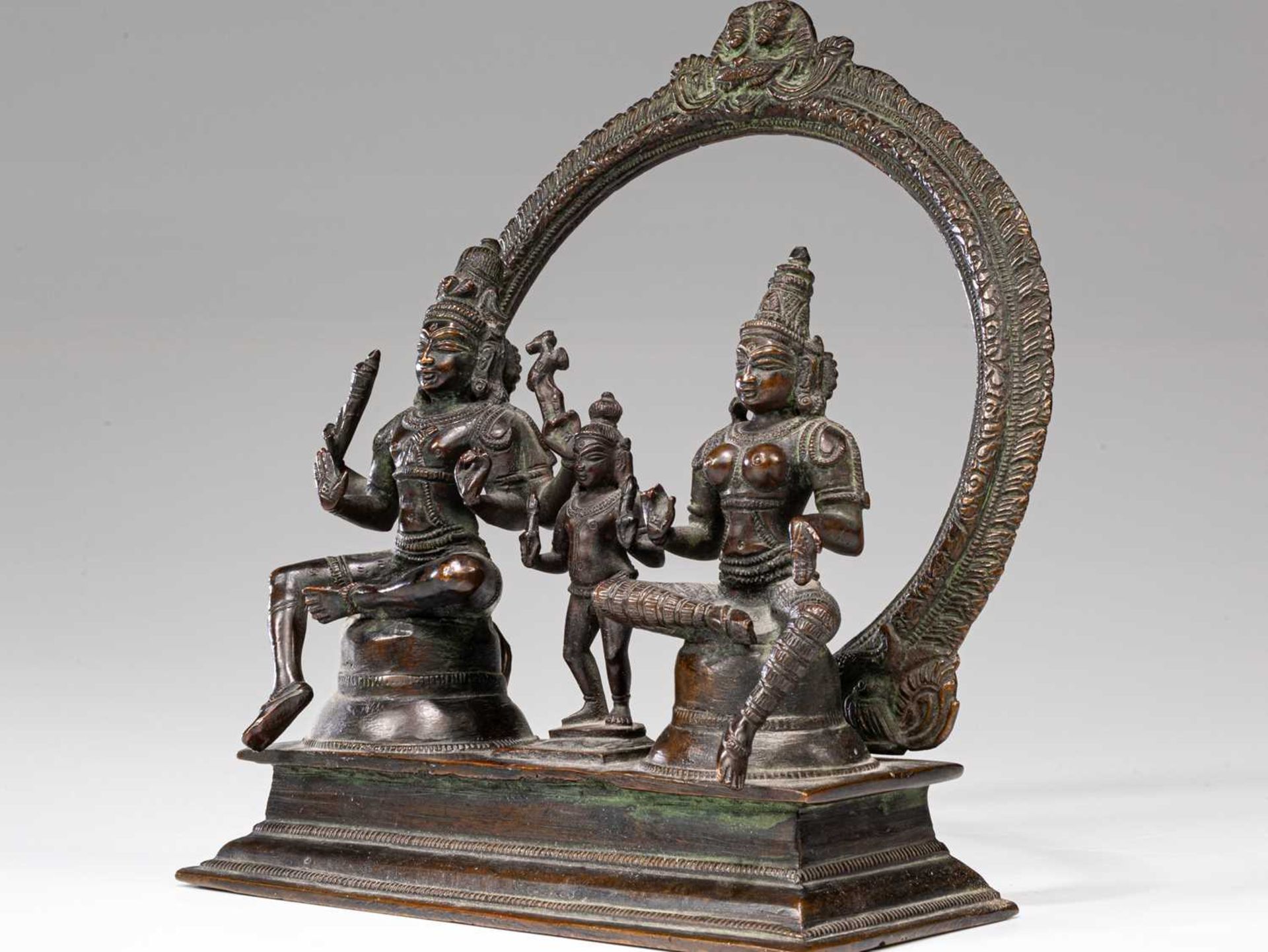 SHIVA , PARVATI AND SKANDA - Bild 4 aus 5