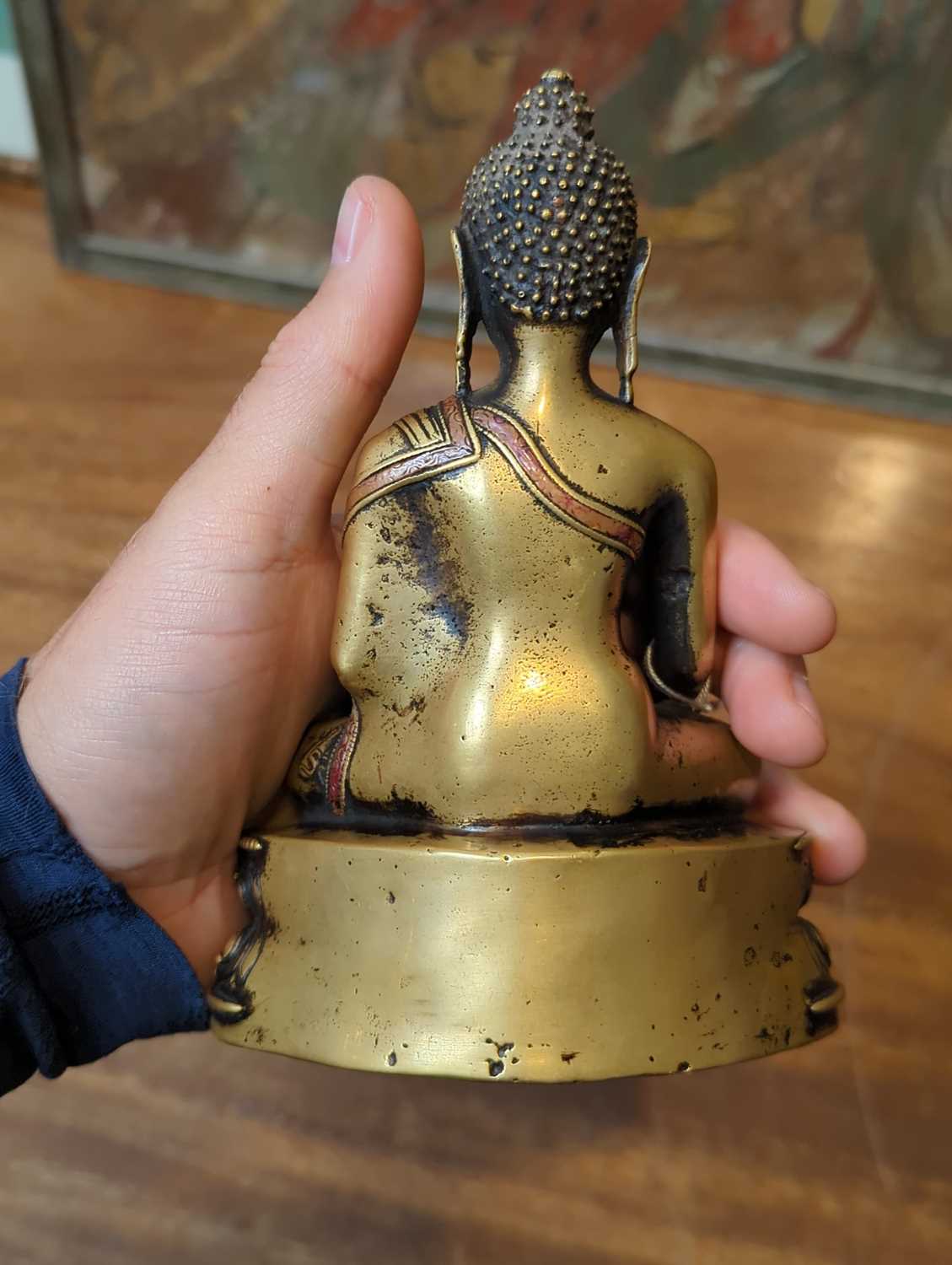 A LARGE SILVER AND COPPER INLAID BRONZE FIGURE OF SHAKYAMUNI BUDDHA, TIBET, 15TH CENTURY - Image 8 of 12