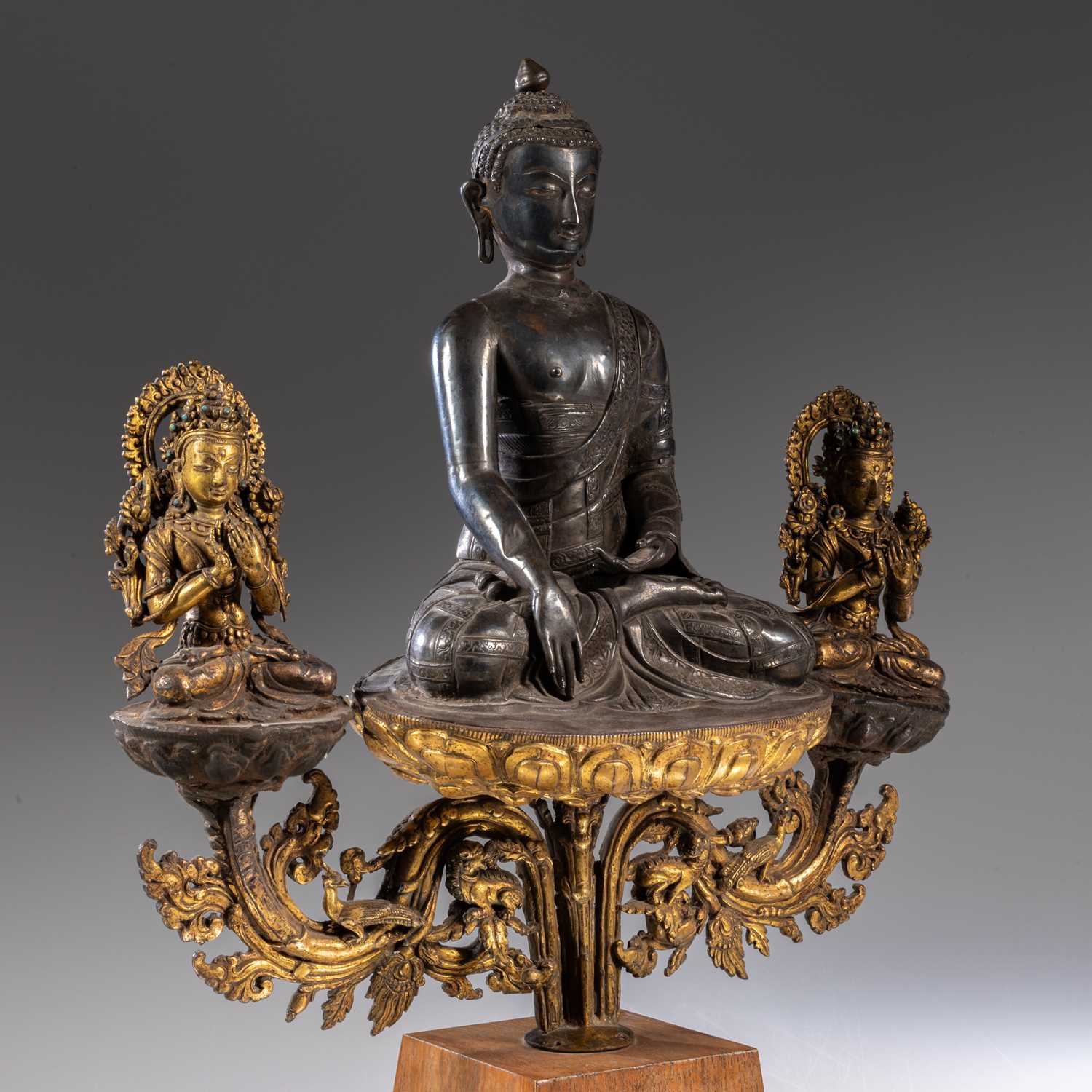EXTREMLY RARE BUDDHA WITH CONSORTS - Image 2 of 27