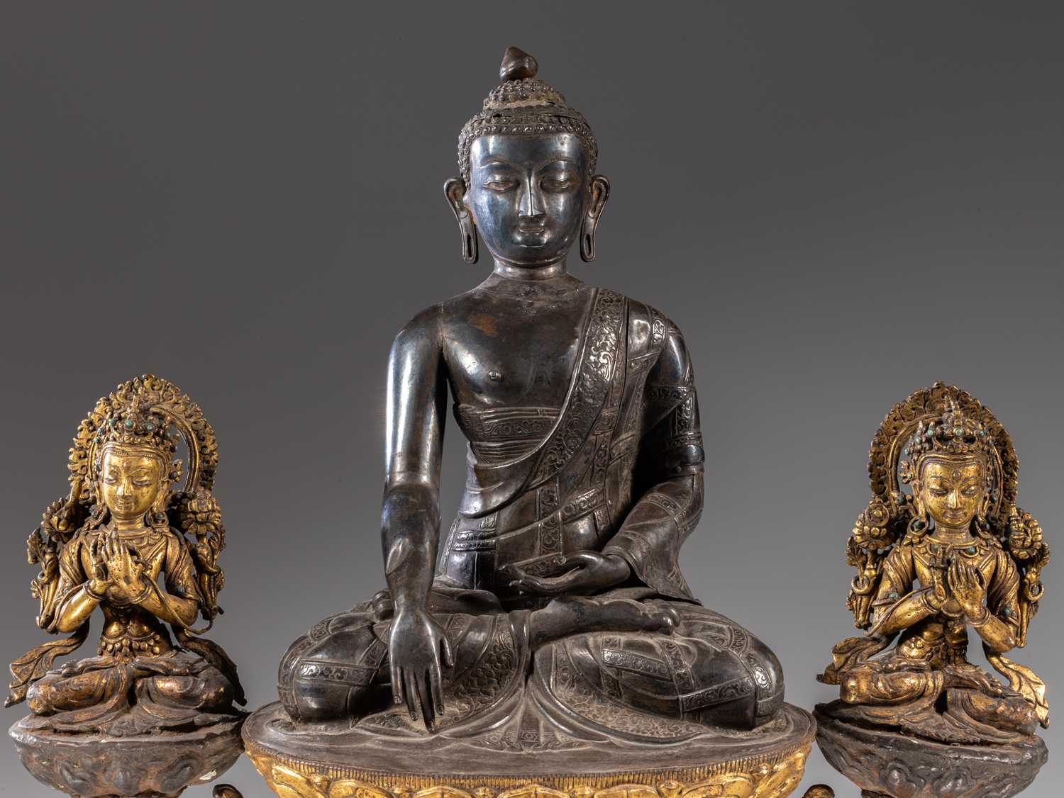 EXTREMLY RARE BUDDHA WITH CONSORTS - Image 11 of 27