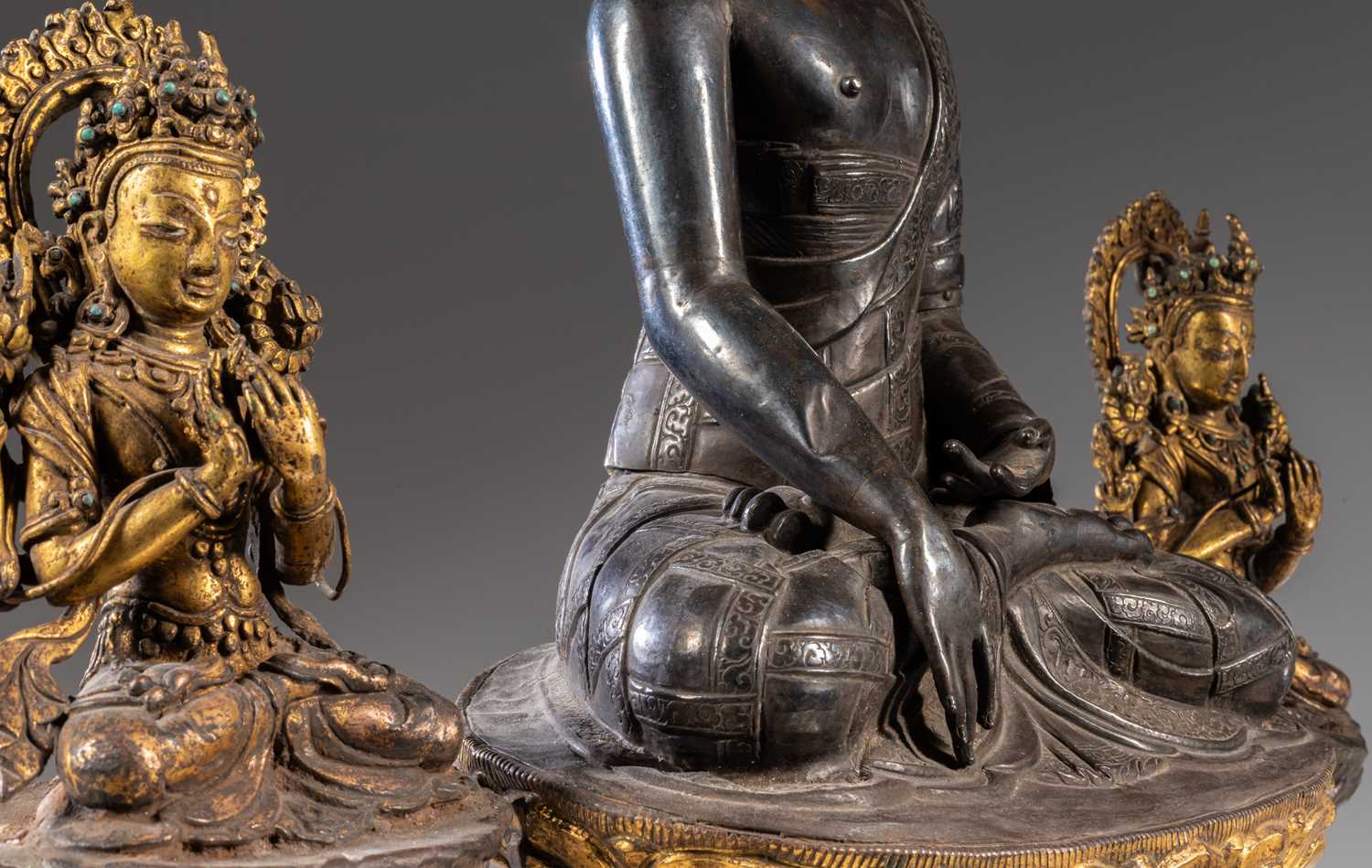 EXTREMLY RARE BUDDHA WITH CONSORTS - Image 17 of 27