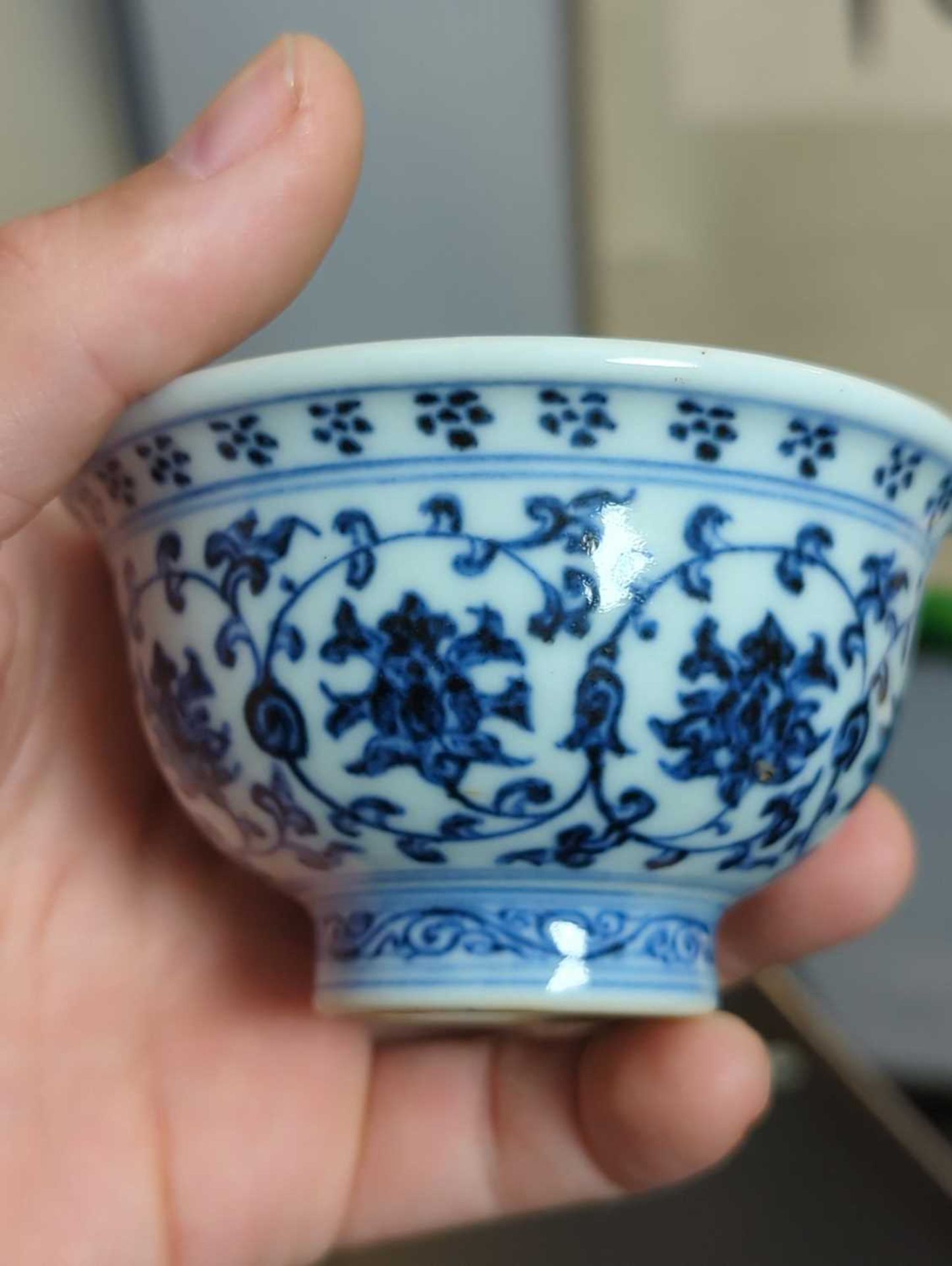 BLUE AND WHITE LOTUS BOWL - Image 7 of 12